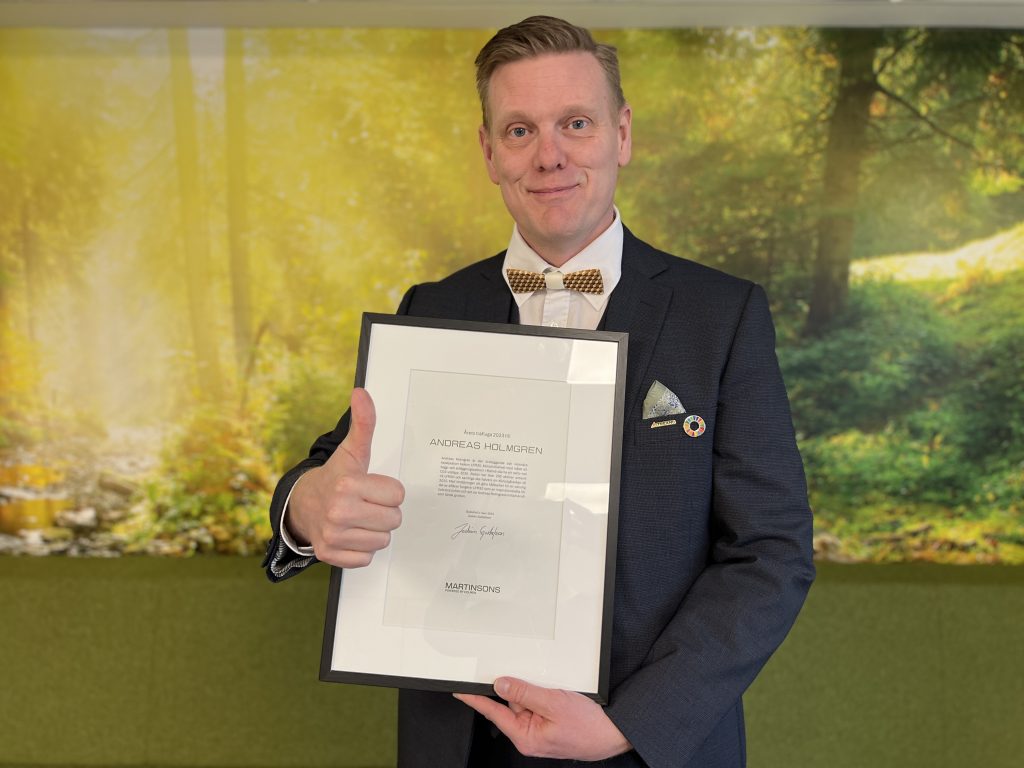 Årets träfluga går till Andreas Holmgren, hållbarhetschef på Treano Bygg